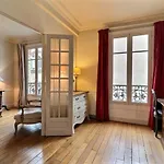 The Marais - Francs Bourgeois - Paris 4Th